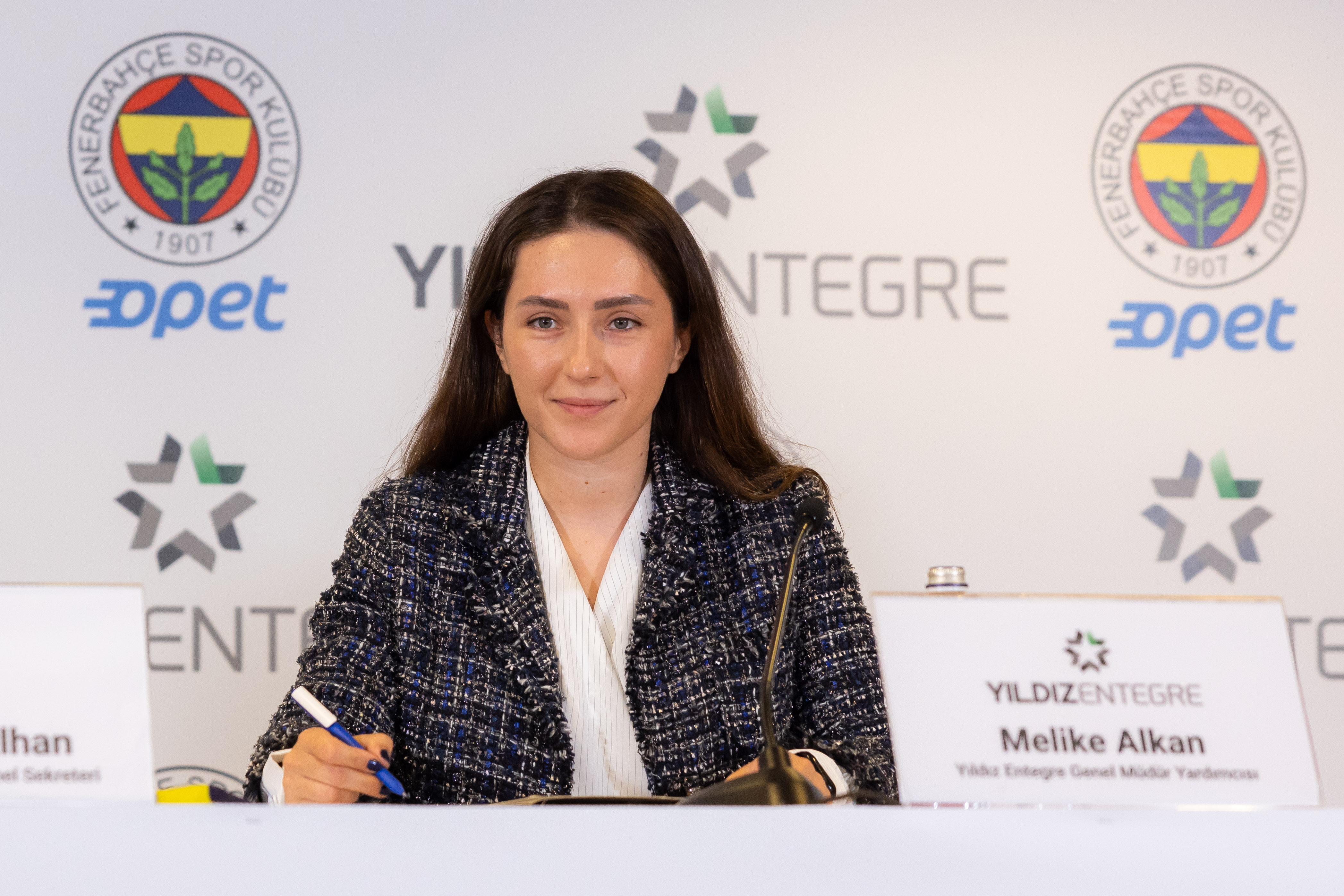 Yıldız Entegre, Fenerbahçe Opet Kadın Voleybol Takımı’nın Forma Sponsoru Oldu